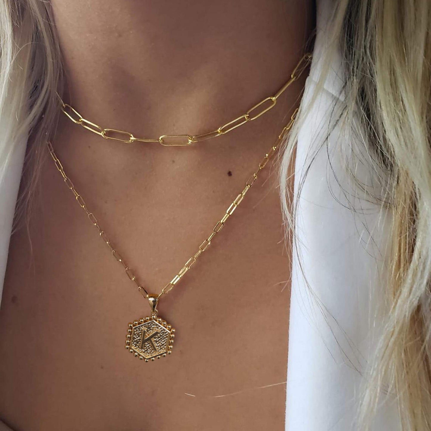 Dainty Layered Initial Necklaces for Women - Teen Girl Gifts for Women Simple Cute Letter Initial T Necklace Choker Necklace Gold Layered Necklaces for Women Girls